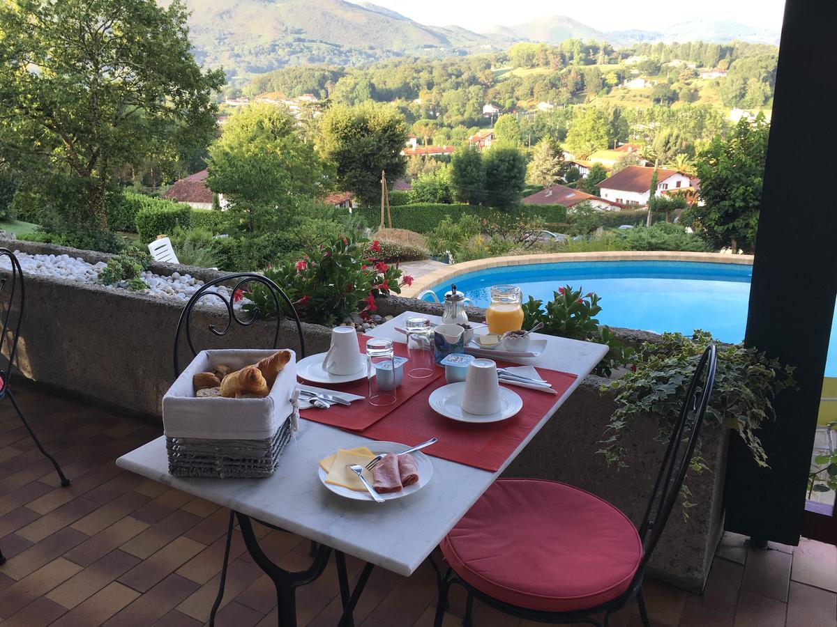 Frühstückspension Maison Iratzean 3*